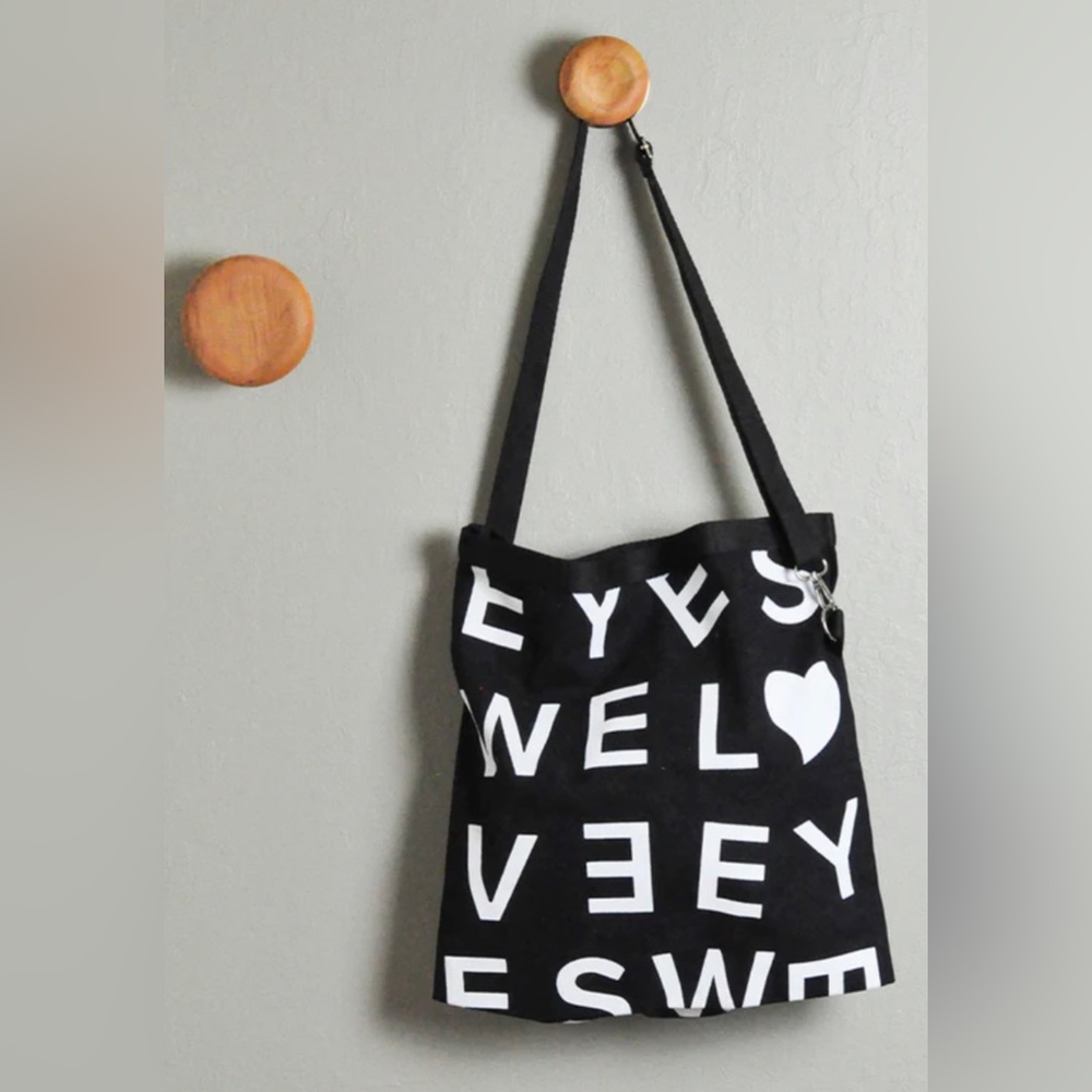 We love eyes Tumbling E Work Tote BLACK
